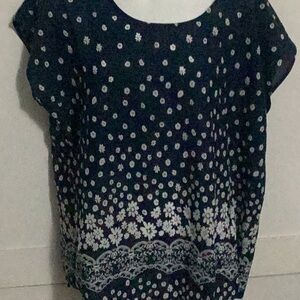 Navy Floral Border Short Sleeve Blouse size 1X